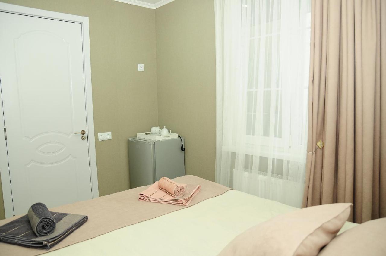 Erik'S Guest House ボルジョミ エクステリア 写真