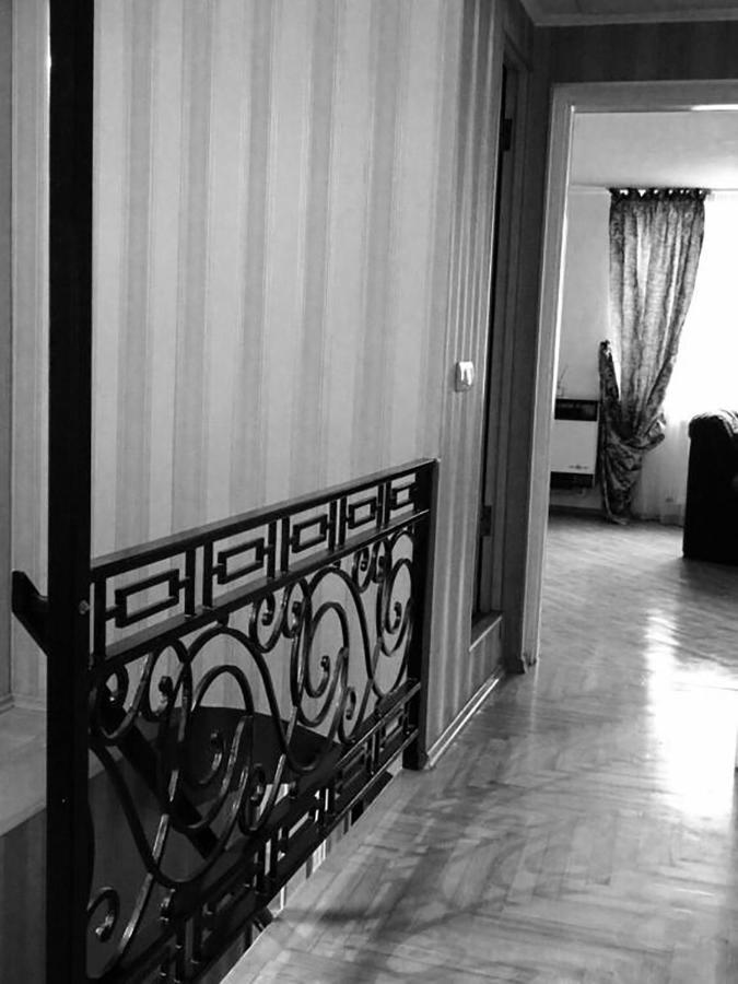 Erik'S Guest House ボルジョミ エクステリア 写真