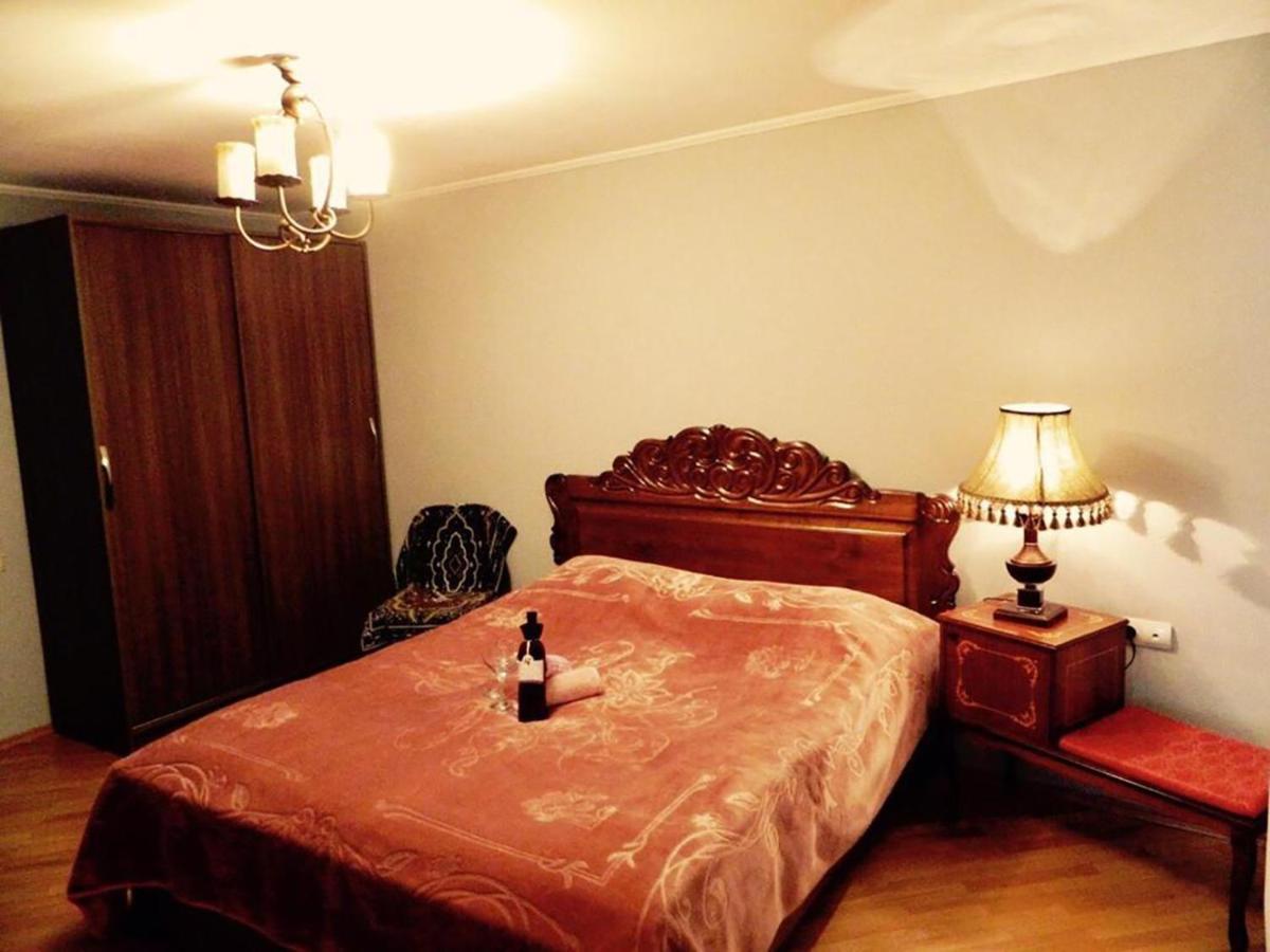 Erik'S Guest House ボルジョミ エクステリア 写真